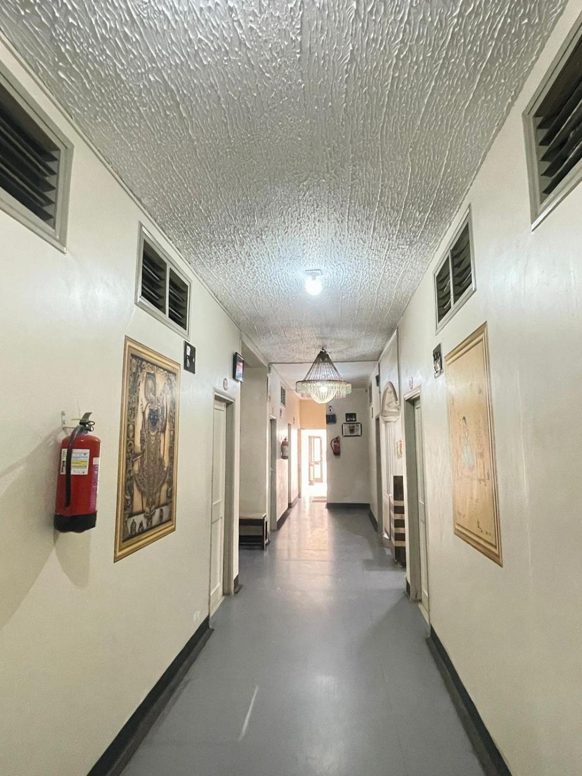 Hotel Rajdhani And Guest House Gujarat - Best Family Hotel In Halol Near Pavagadh And Halol Gidc Kültér fotó