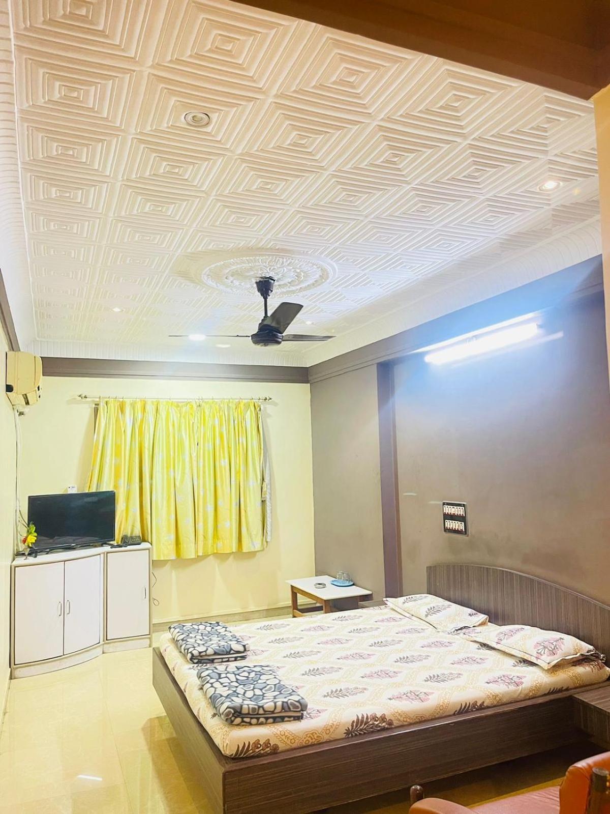 Hotel Rajdhani And Guest House Gujarat - Best Family Hotel In Halol Near Pavagadh And Halol Gidc Kültér fotó