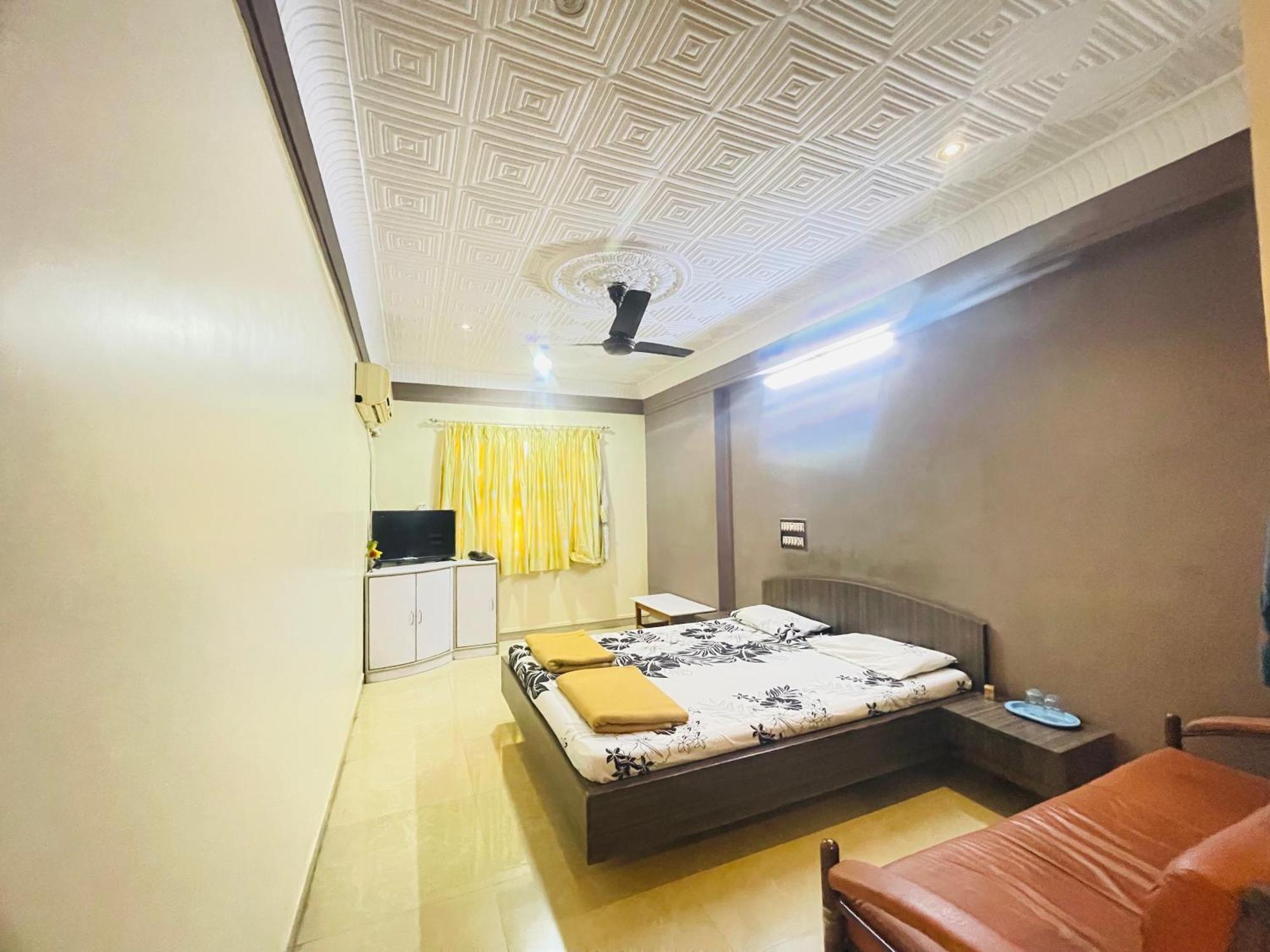 Hotel Rajdhani And Guest House Gujarat - Best Family Hotel In Halol Near Pavagadh And Halol Gidc Kültér fotó
